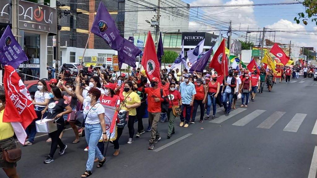 Mossoró Diretoria do SINDIPETRO RN participa de protesto pelo Fora